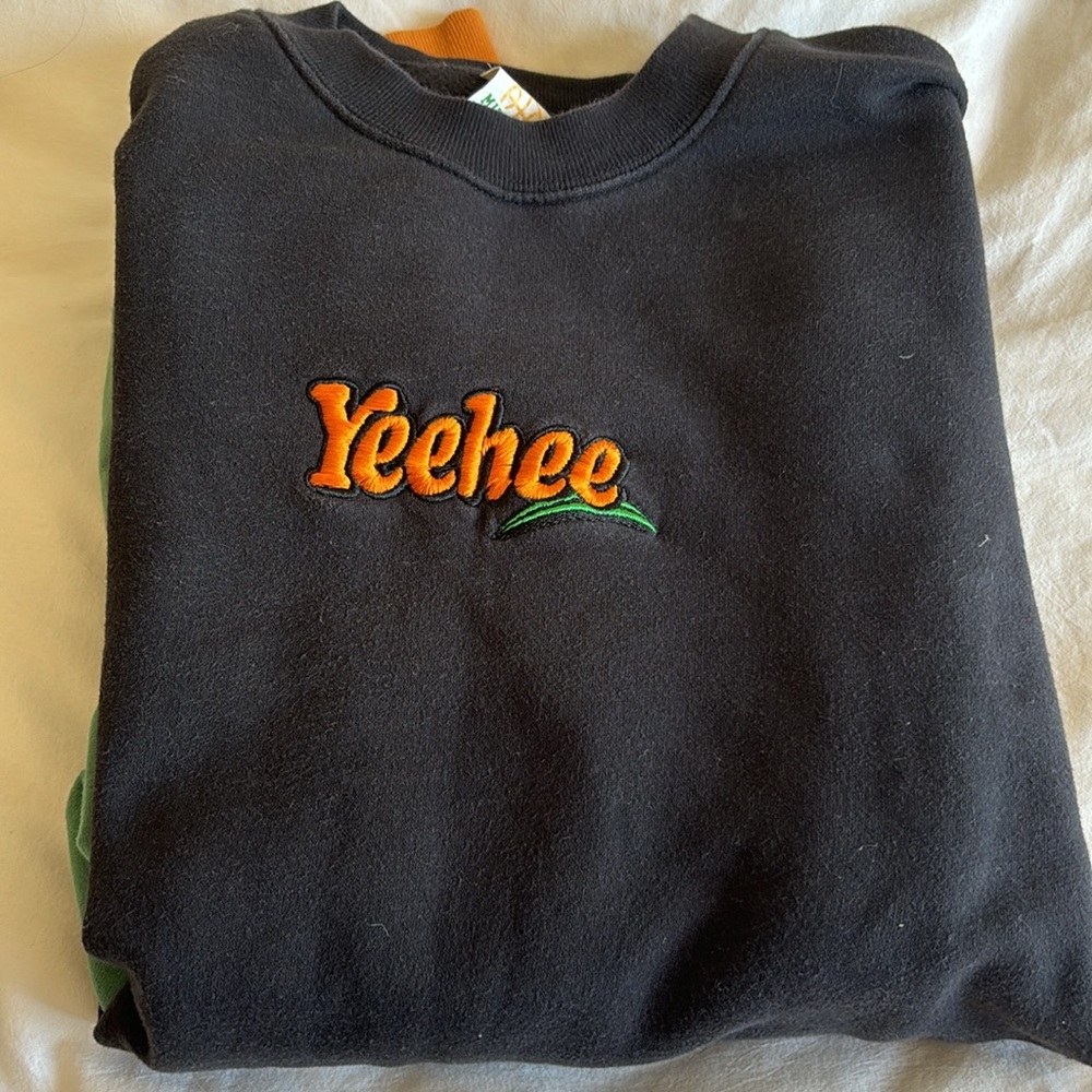 Yehee Sweater!